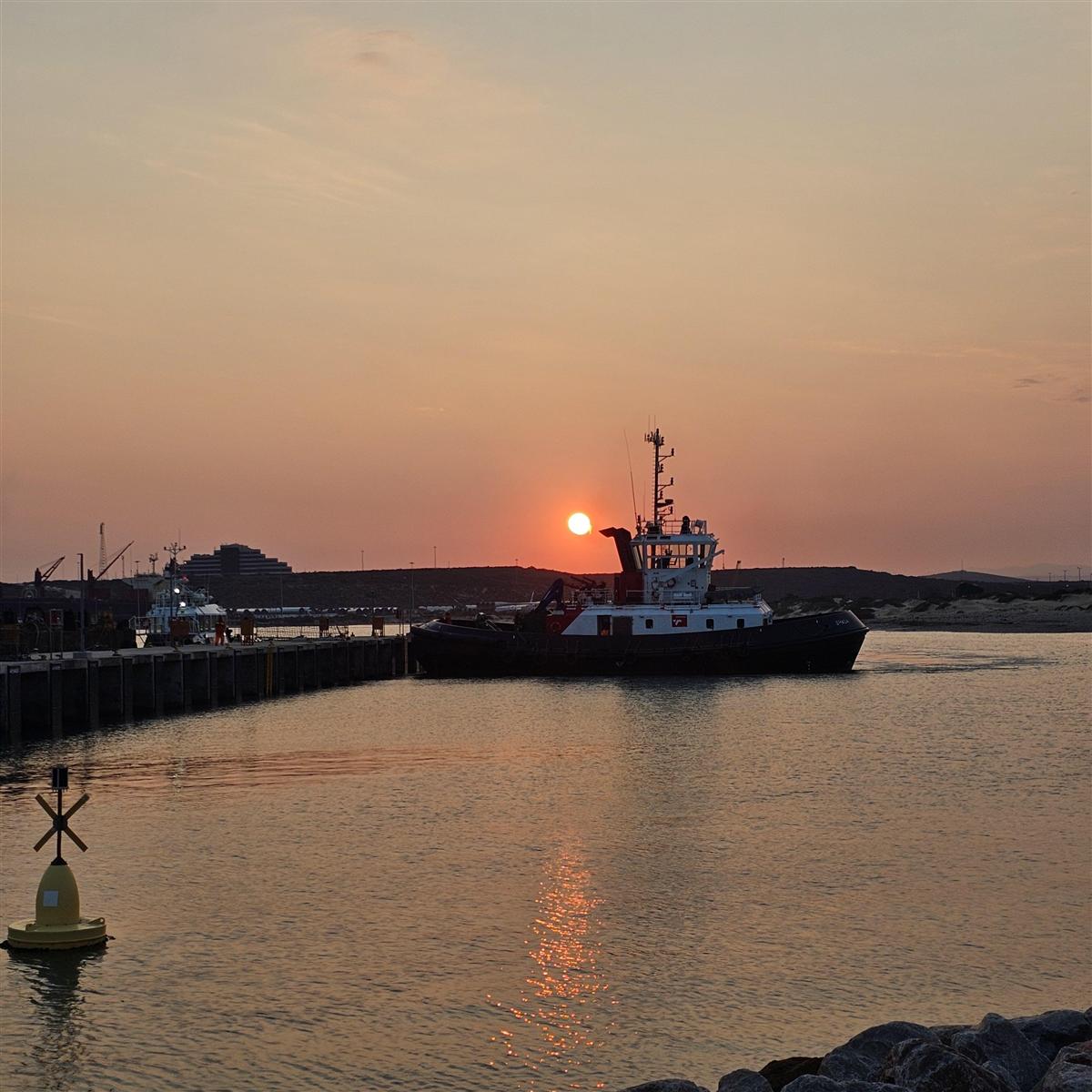 Maritime logistics and vessel services